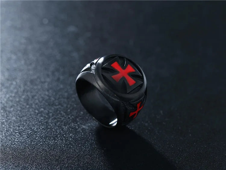 Men's Rings Black color Stainless Steel Red Armor Shield Knight Templar Crusader Cross Ring Punk Jewelry Drop Shipping