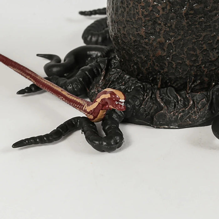 Alien Egg & Facehugger Collectible Figure