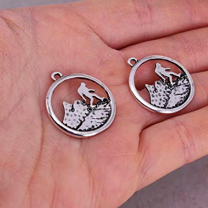 50pcs Sasquatch Bigfoot charm pendants