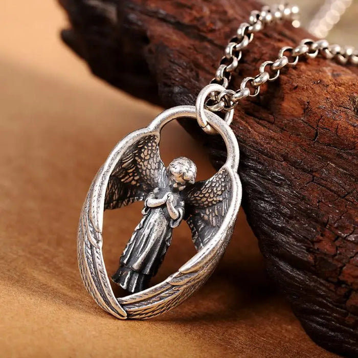 Retro Silver Color Angel Pendant Cute Little Boy Prayer Necklace Men and Women Charm Fashion Amulet Jewelry Birthday Gift