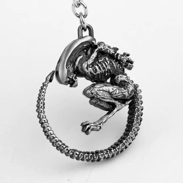 Disney Movie Alien: Romulus Predator Covenant Keychain Necklace AVP Mask Queen Prometheus KeyRings Bags Car Key Jewelry Chaveiro