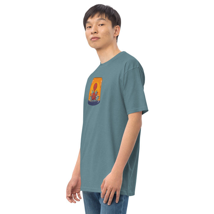 Meditating Alien In Jar | Men’s premium heavyweight tee